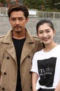 资讯《明星八卦-胡歌与江疏影在上海半同居